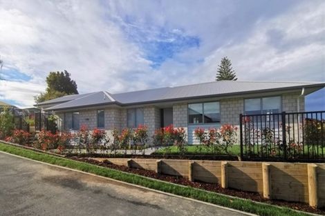 Photo of property in 1 Lomay Place, Te Puke, 3119