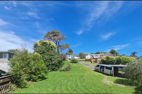 Photo of property in 2/13 Wykeham Place, Glenfield, Auckland, 0629