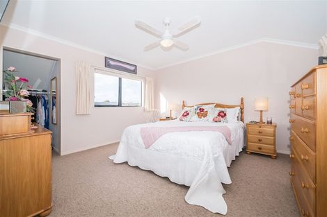 Photo of property in 19 Long Melford Road, Awapuni, Palmerston North, 4412
