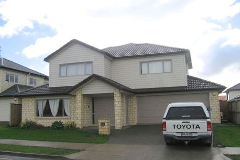 Photo of property in 24 Walter Haddrell Crescent, Flat Bush, Auckland, 2016