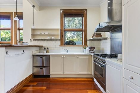 Photo of property in 54 Sarsfield Street, Herne Bay, Auckland, 1011