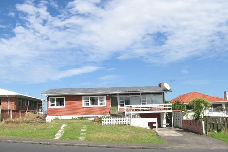 Photo of property in 61 Reeves Road, Pakuranga, Auckland, 2010