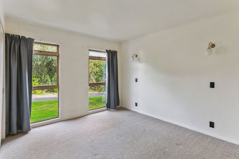 Photo of property in 15 Winara Avenue, Waikanae, 5036
