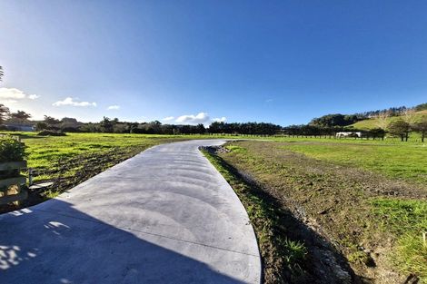 Photo of property in 15 Sands Road, Glenbervie, 0173