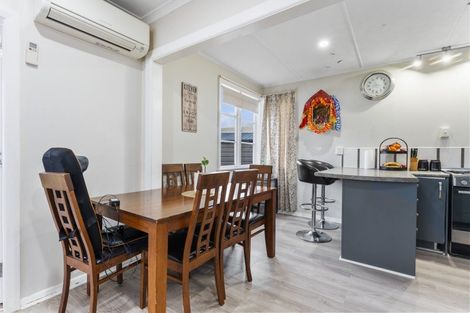 Photo of property in 62 Peat Place, Whanganui, 4500