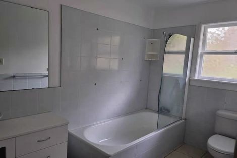 Photo of property in 13 View Road, Glenfield, Auckland, 0627