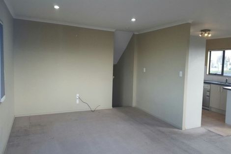 Photo of property in 14 Gordon Stanley Drive, Massey, Auckland, 0614