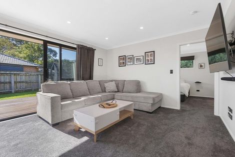 Photo of property in 7 Angus Place, Carterton, 5713