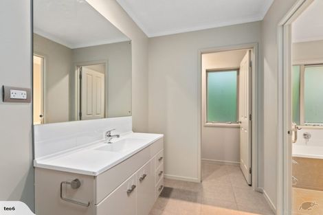 Photo of property in 80 Old Barn Road, Opaheke, Papakura, 2584