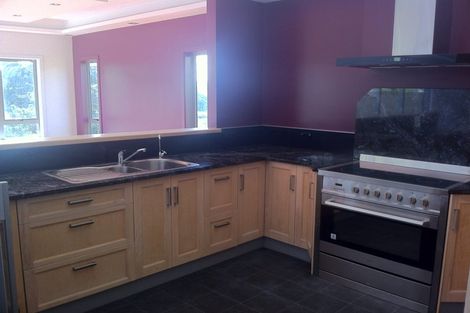 Photo of property in 58 Miromiro Road, Normandale, Lower Hutt, 5010