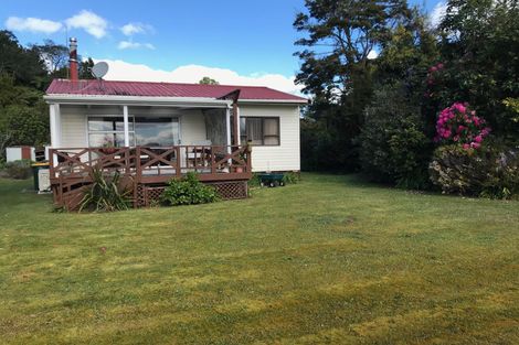 Photo of property in 31 Tombleson Road, Lake Rotoma, Rotorua, 3074