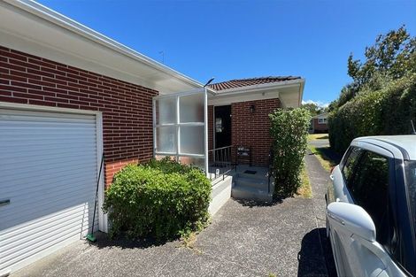 Photo of property in 1/8 Evelyn Place, Hillcrest, Auckland, 0627