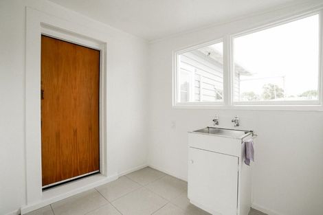 Photo of property in 1380a Glenbrook Road, Glenbrook, Waiuku, 2681