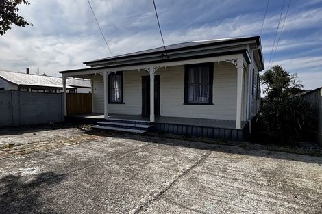 Photo of property in 27 Second Avenue, Avenues, Whangarei, 0110
