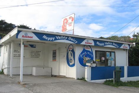 Photo of property in 34 Happy Valley Road, Owhiro Bay, Wellington, 6023