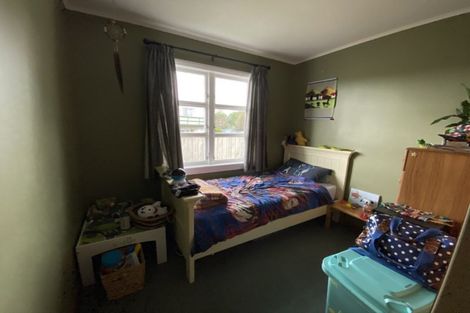 Photo of property in 214 Bridge Street, Eltham, 4322