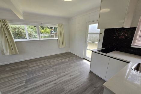 Photo of property in 53 Holland Road, Hillcrest, Auckland, 0627