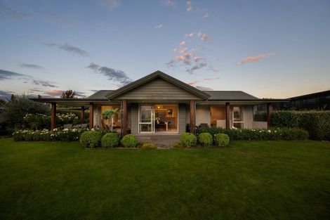 Photo of property in 28 Greenbelt Place, Wanaka, 9305