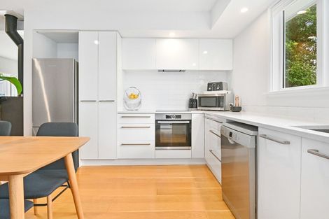 Photo of property in 98 Hamilton Avenue, Ilam, Christchurch, 8041