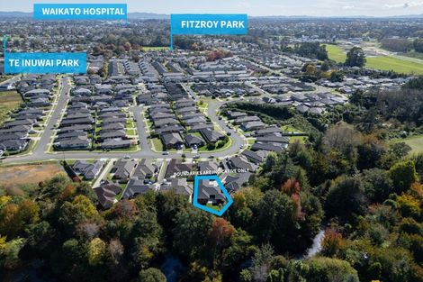 Photo of property in 279 Dixon Road, Fitzroy, Hamilton, 3206