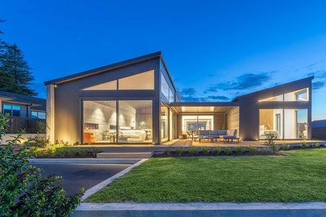 Photo of property in 296 Kitchener Road, Pukekohe, 2120