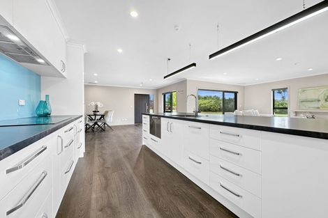 Photo of property in 1 Montgomery Crescent, Kinloch, Taupo, 3377