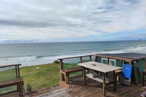 Photo of property in 113 Pukehina Parade, Pukehina, Te Puke, 3189