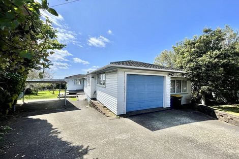 Photo of property in 1 Taha Road, Te Atatu South, Auckland, 0610