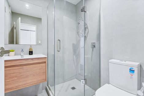 Photo of property in 8/28 Lavelle Road, Henderson, Auckland, 0612