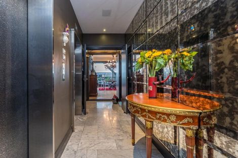 Photo of property in 9d/2 Saint Martins Lane, Grafton, Auckland, 1010