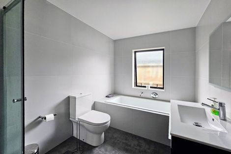 Photo of property in 19 Earlywood Road, Takanini, 2110