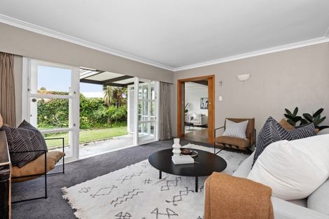Photo of property in 16a Howard Road, Taradale, Napier, 4112