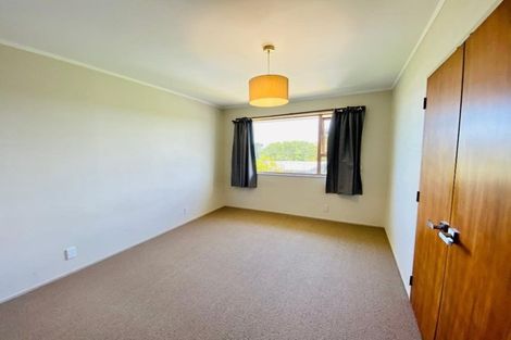 Photo of property in 2 Cowling Road, Hurdon, New Plymouth, 4310