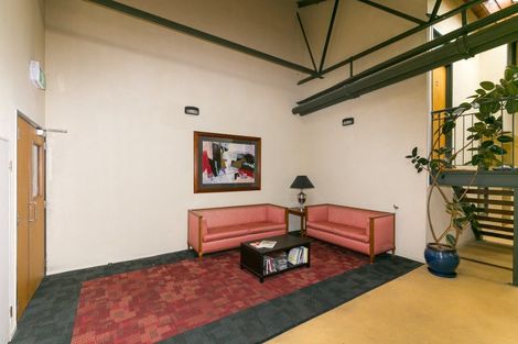 Photo of property in Metro Apartments, 4/220 Thorndon Quay, Pipitea, Wellington, 6011