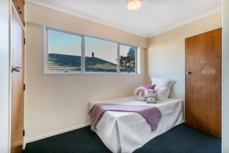 Photo of property in 52 Lawrence Crescent, Hillpark, Auckland, 2102