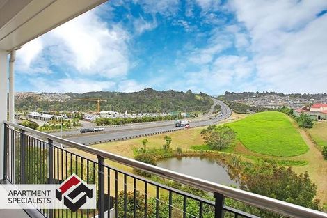 Photo of property in 7e/60 Masons Road, Oteha, Auckland, 0632