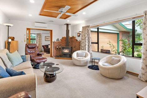 Photo of property in 35 Reading Street, Greytown, 5712