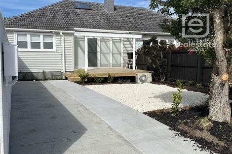 Photo of property in 70 Alverston Street, Waterview, Auckland, 1026