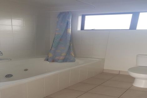 Photo of property in 21b Siesta Terrace, Gulf Harbour, Whangaparaoa, 0930