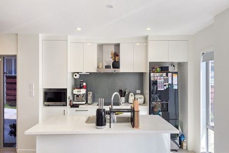 Photo of property in 3/492 East Coast Road, Windsor Park, Auckland, 0630