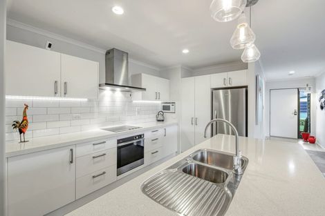 Photo of property in 30 Taiore Crescent, Marshland, Christchurch, 8083