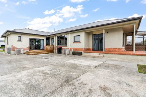 Photo of property in 32 Mary Street, Winton, 9720