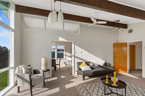 Photo of property in 6 Abraham Crescent, Milson, Palmerston North, 4414