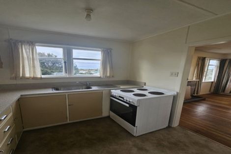 Photo of property in 9 Karewa Street, Castlecliff, Whanganui, 4501