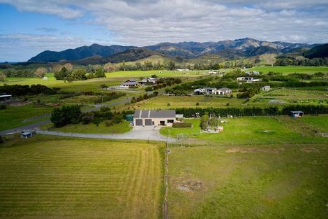 Photo of property in 10 Lake Hills Road, Inland Road, Kaikoura, 7373