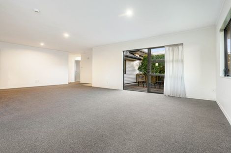 Photo of property in 1/35 Eastglen Road, Glen Eden, Auckland, 0602