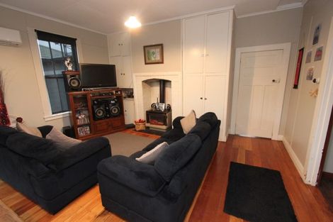 Photo of property in 6 Fairs Road, Milson, Palmerston North, 4414