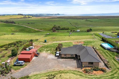 Photo of property in 251 Mairetahi Road, South Head, Helensville, 0874