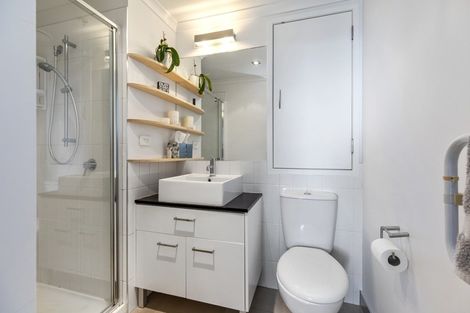 Photo of property in Algarve Apartments, 314/332 Maunganui Road, Mount Maunganui, 3116