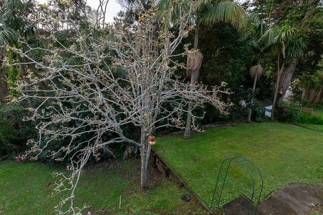 Photo of property in 33a Island Bay Road, Beach Haven, Auckland, 0626